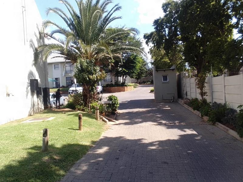 2 Bedroom Property for Sale in Lyndhurst Gauteng