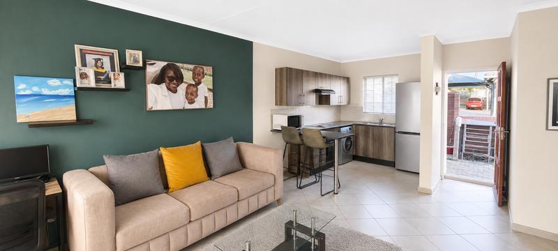 2 Bedroom Property for Sale in The Reeds Gauteng