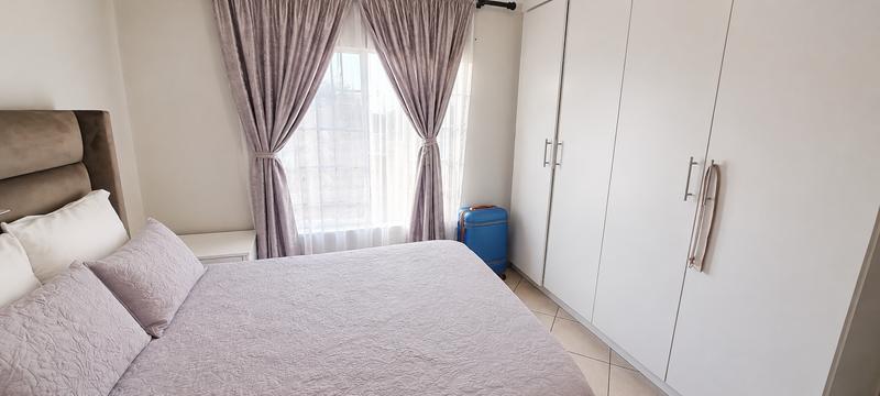 2 Bedroom Property for Sale in The Reeds Gauteng
