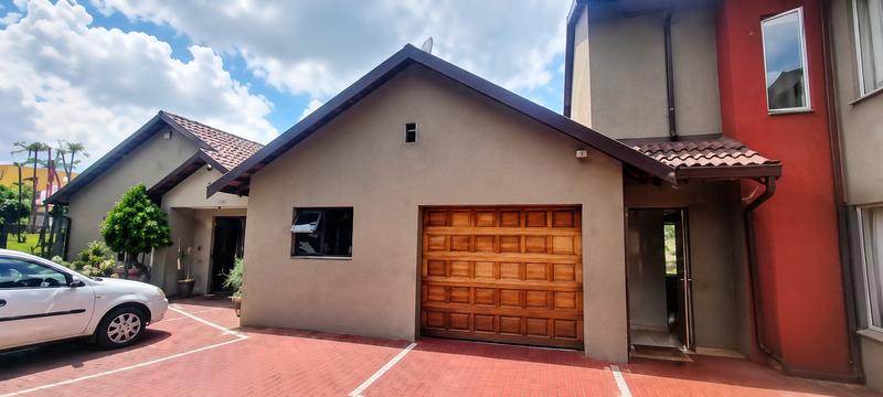 9 Bedroom Property for Sale in Wierda Park Gauteng