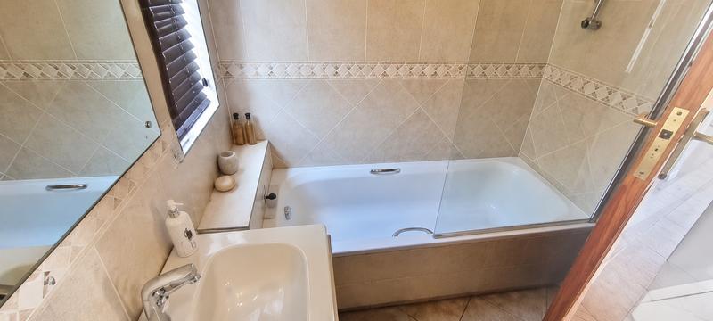 9 Bedroom Property for Sale in Wierda Park Gauteng