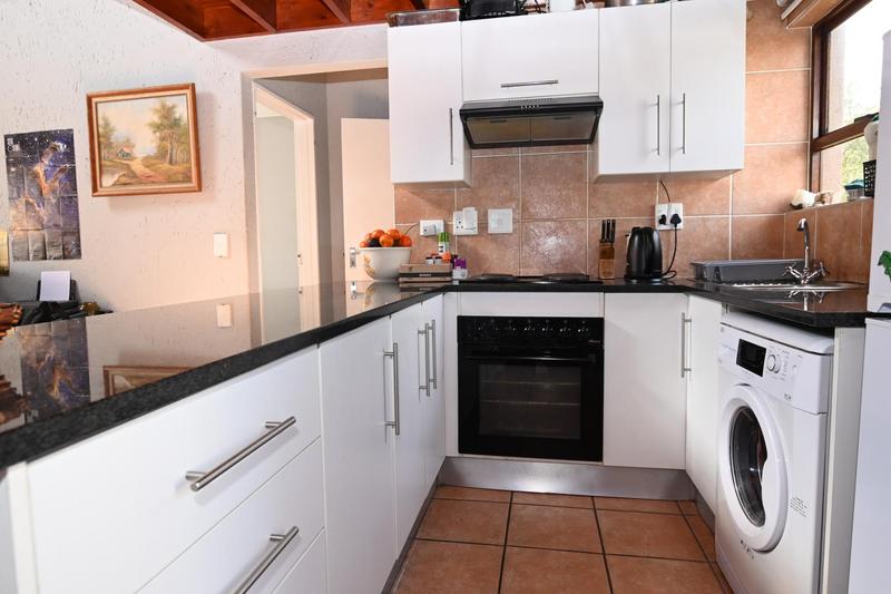 1 Bedroom Property for Sale in Lonehill Gauteng