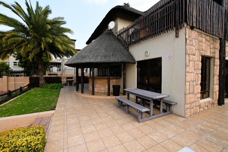 1 Bedroom Property for Sale in Lonehill Gauteng