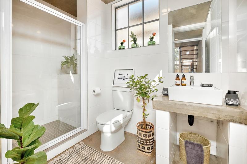 To Let 1 Bedroom Property for Rent in Braamfontein Gauteng