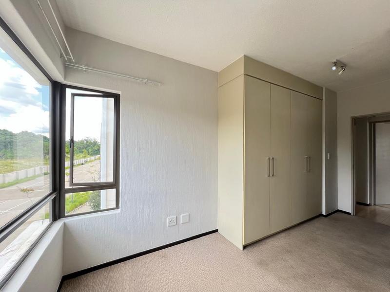 To Let 2 Bedroom Property for Rent in Fourways Gauteng