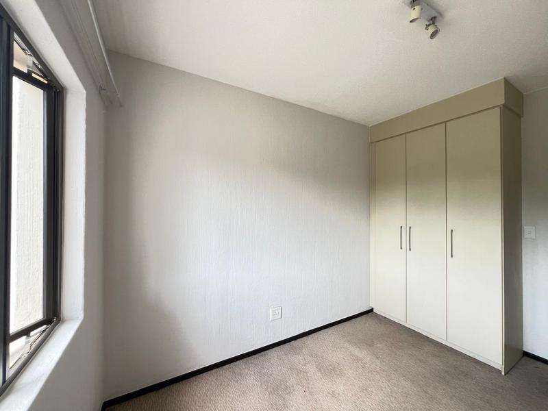 To Let 2 Bedroom Property for Rent in Fourways Gauteng