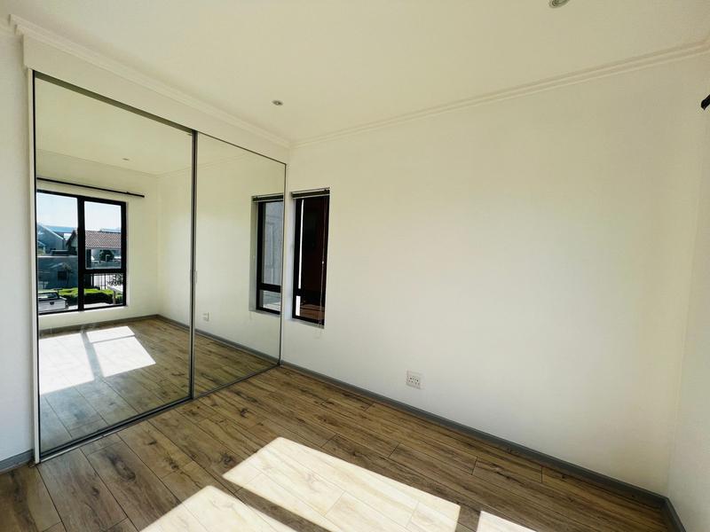 To Let 2 Bedroom Property for Rent in Fourways Gauteng