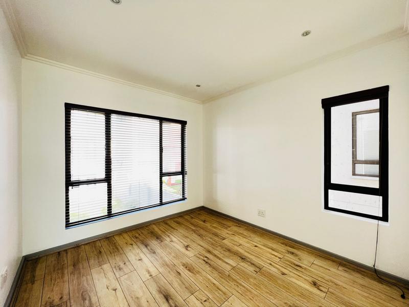 To Let 2 Bedroom Property for Rent in Fourways Gauteng