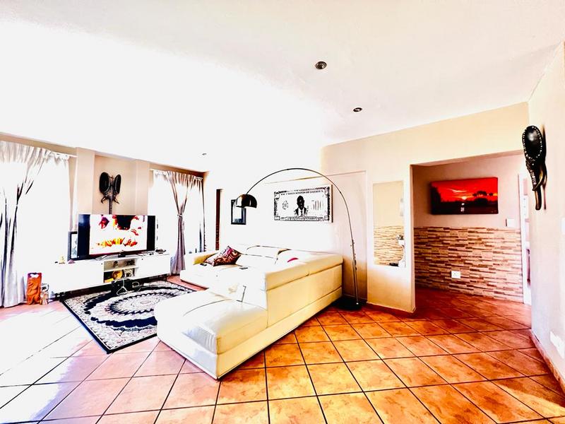 To Let 2 Bedroom Property for Rent in Fourways Gauteng