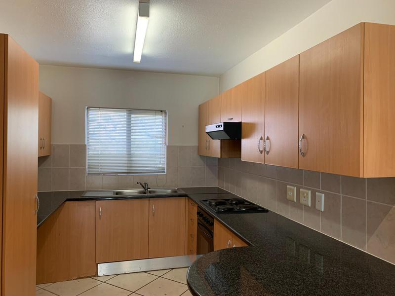 To Let 2 Bedroom Property for Rent in Fourways Gauteng