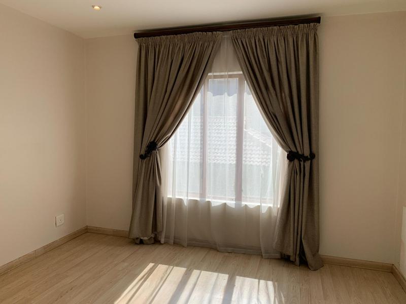 To Let 2 Bedroom Property for Rent in Fourways Gauteng