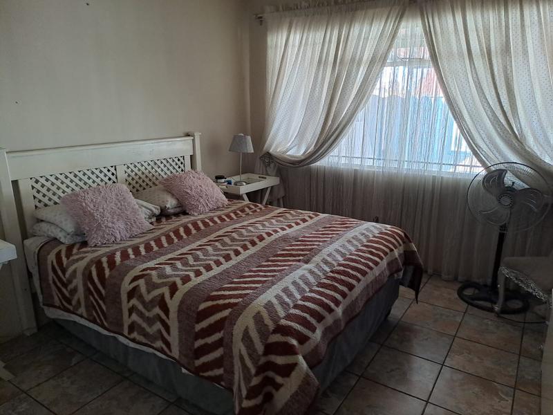 4 Bedroom Property for Sale in Elspark Gauteng