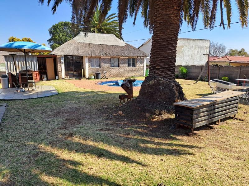 4 Bedroom Property for Sale in Elspark Gauteng