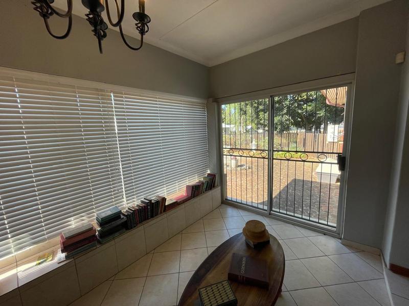 To Let Commercial Property for Rent in Lyttelton Manor Gauteng
