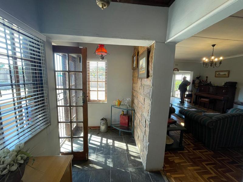 To Let Commercial Property for Rent in Lyttelton Manor Gauteng