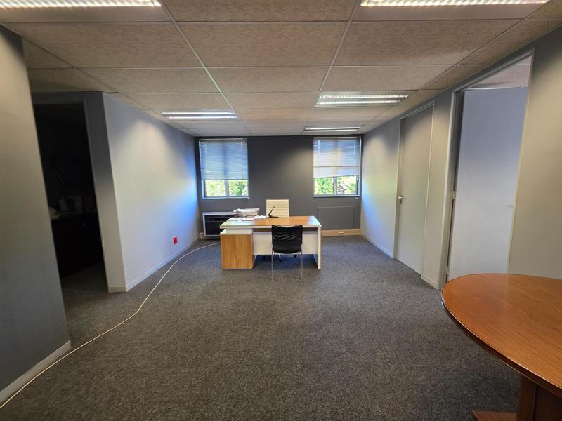 To Let Commercial Property for Rent in Faerie Glen Gauteng