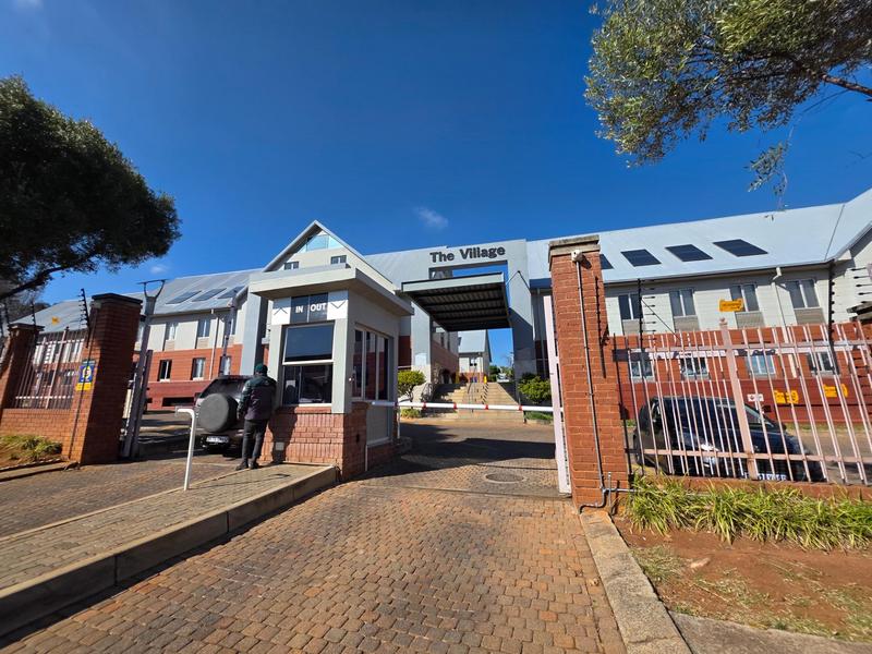 To Let Commercial Property for Rent in Faerie Glen Gauteng