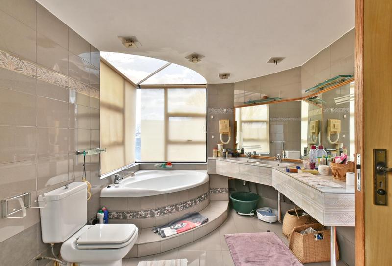 4 Bedroom Property for Sale in Bedfordview Gauteng