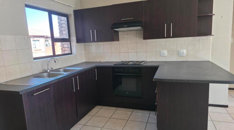 To Let 2 Bedroom Property for Rent in Randpark Ridge Gauteng
