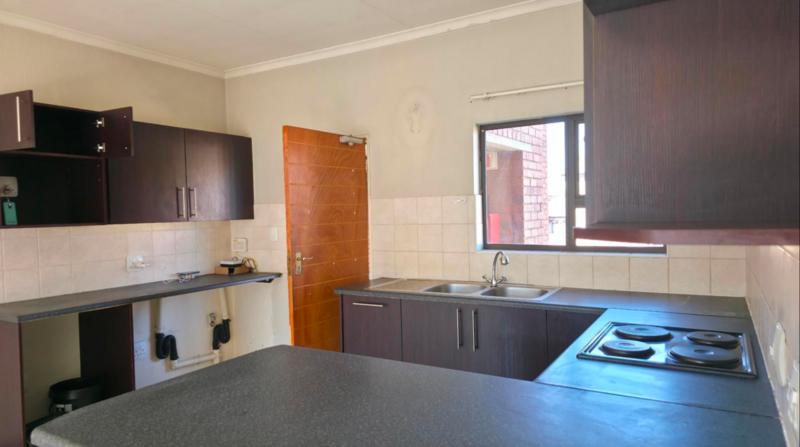 To Let 2 Bedroom Property for Rent in Randpark Ridge Gauteng
