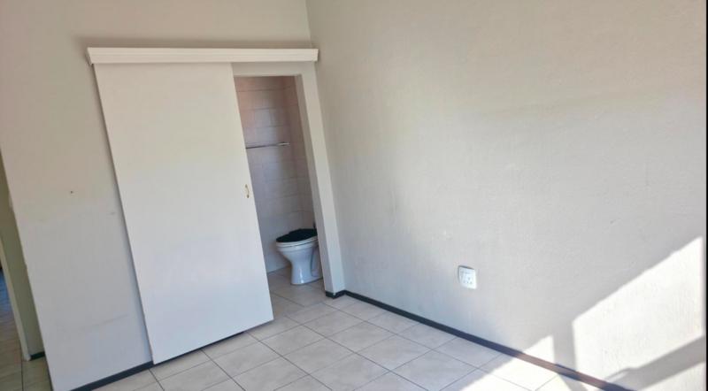 To Let 2 Bedroom Property for Rent in Randpark Ridge Gauteng