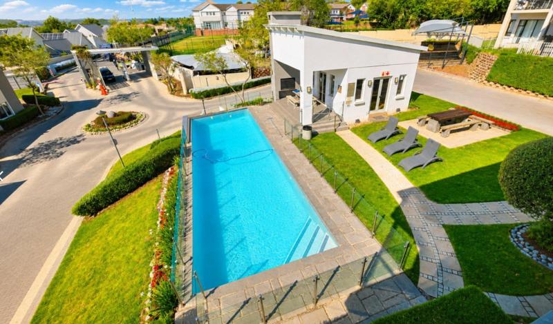 2 Bedroom Property for Sale in Beverley Gauteng