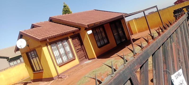 3 Bedroom Property for Sale in Mapleton A H Gauteng