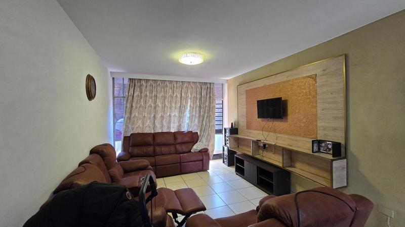 2 Bedroom Property for Sale in Lyndhurst Gauteng