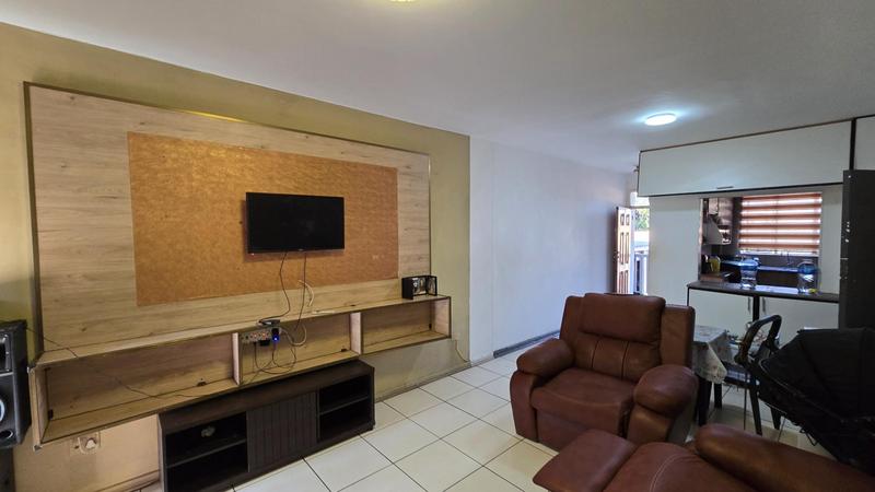 2 Bedroom Property for Sale in Lyndhurst Gauteng