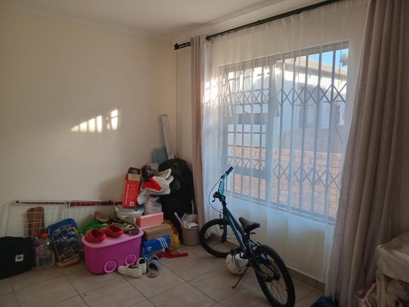 To Let 3 Bedroom Property for Rent in Chantelle Gauteng