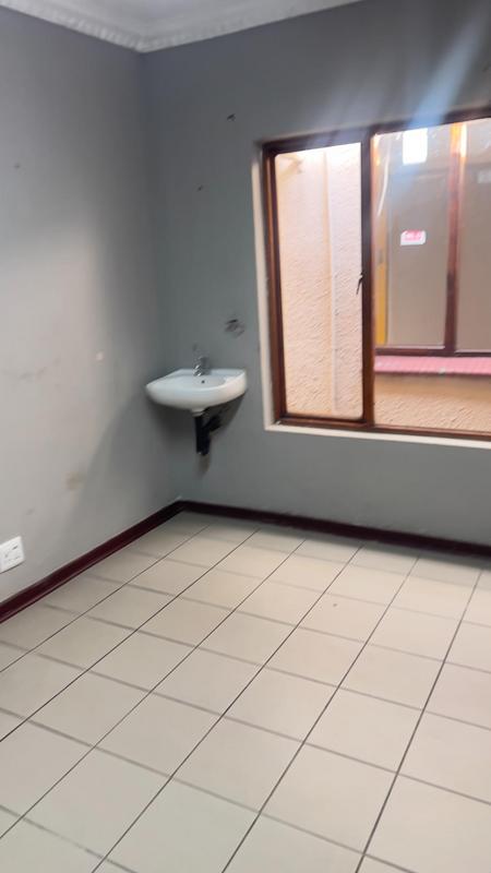 To Let Commercial Property for Rent in Montana Gauteng