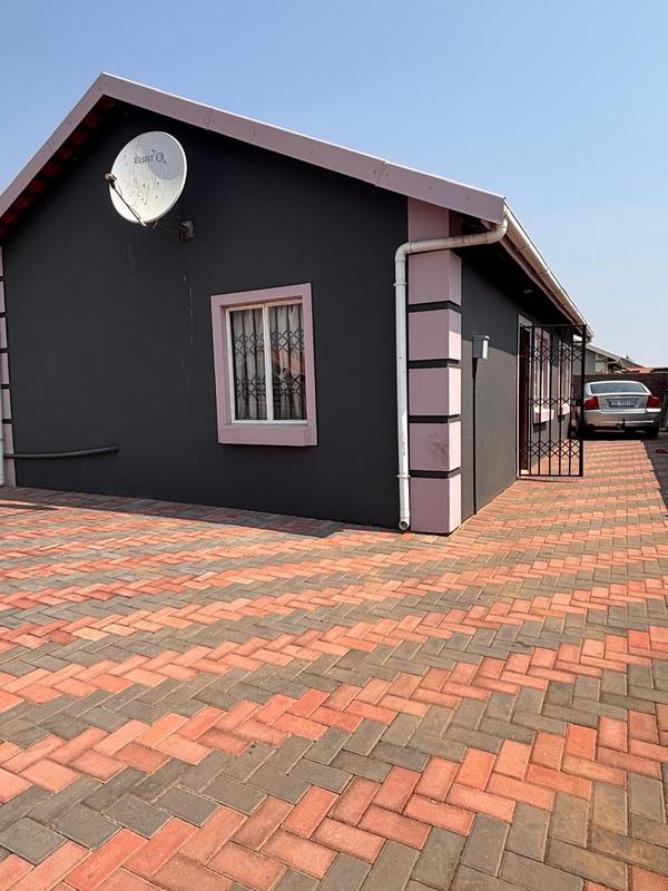 2 Bedroom Property for Sale in Germiston South Gauteng