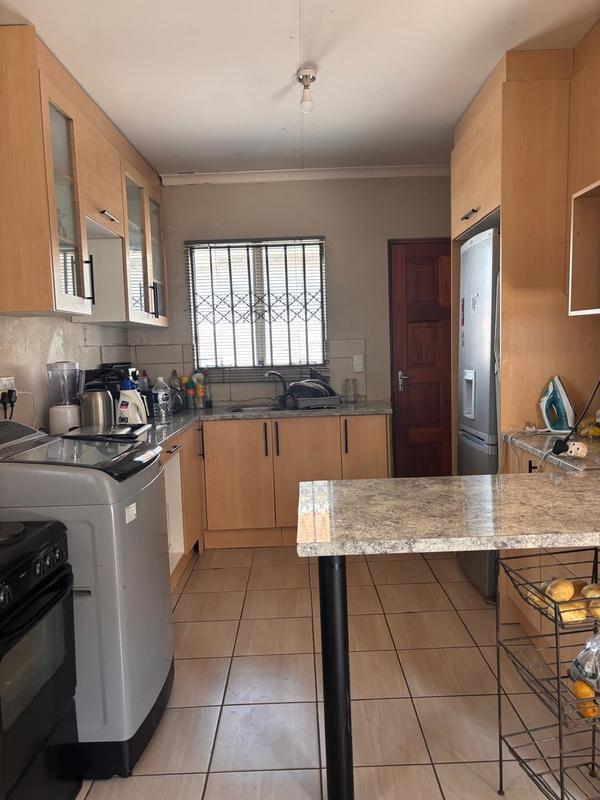 2 Bedroom Property for Sale in Germiston South Gauteng