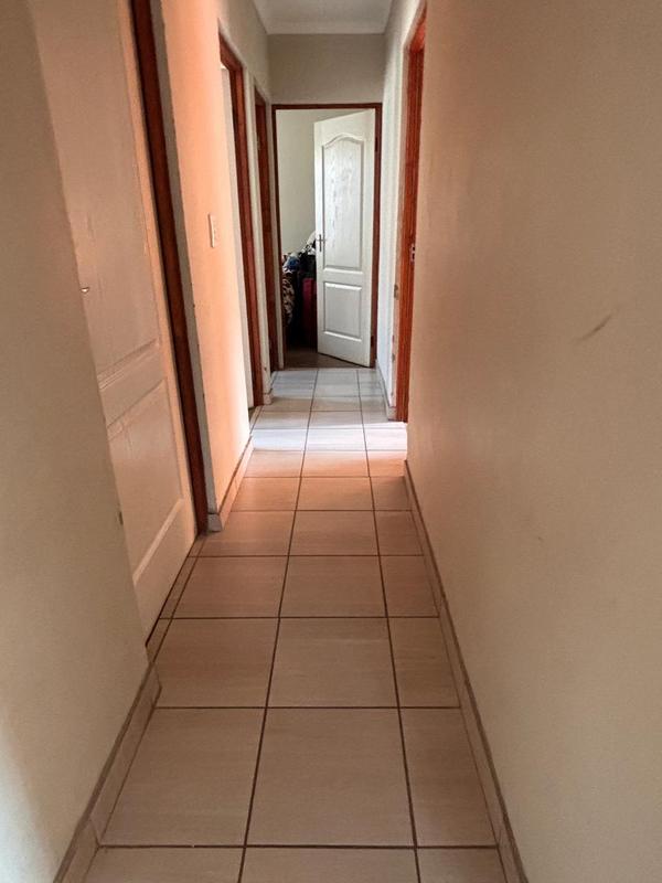 2 Bedroom Property for Sale in Germiston South Gauteng