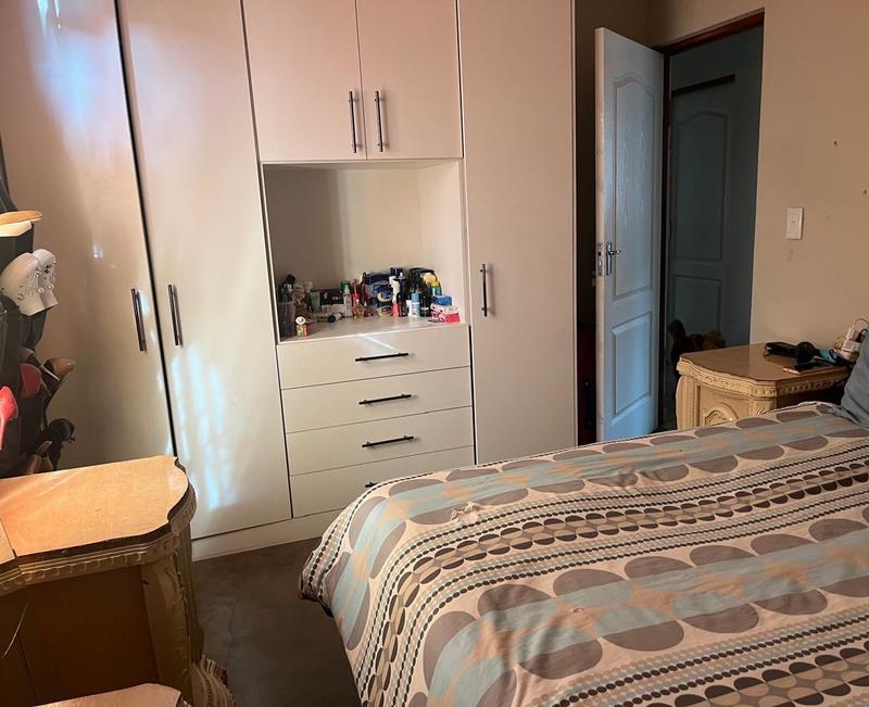 2 Bedroom Property for Sale in Germiston South Gauteng