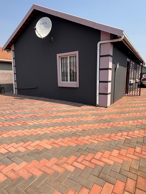 2 Bedroom Property for Sale in Germiston South Gauteng