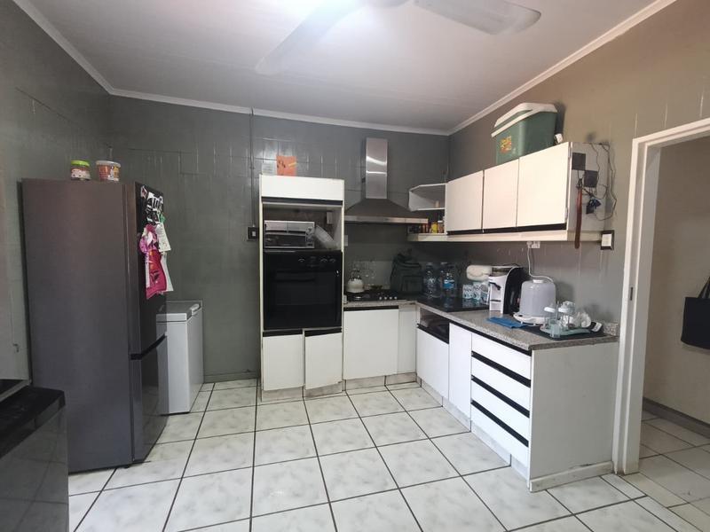 To Let 3 Bedroom Property for Rent in Casseldale Gauteng