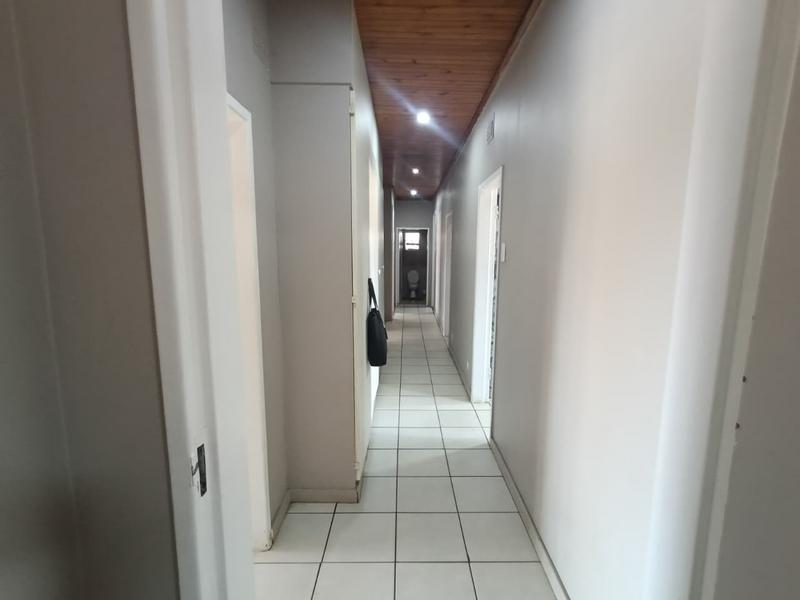 To Let 3 Bedroom Property for Rent in Casseldale Gauteng