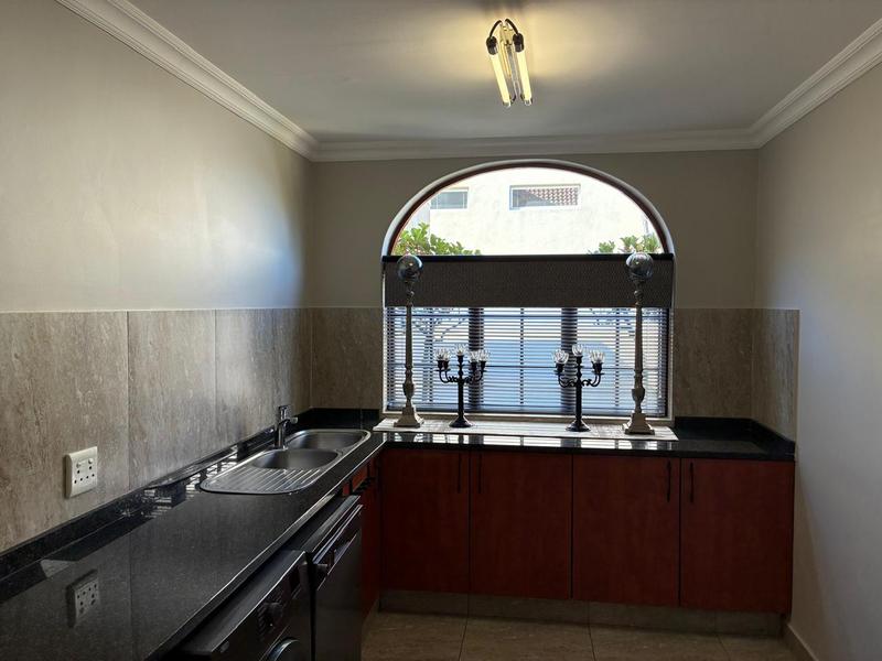 To Let 2 Bedroom Property for Rent in Waterkloof Ridge Gauteng
