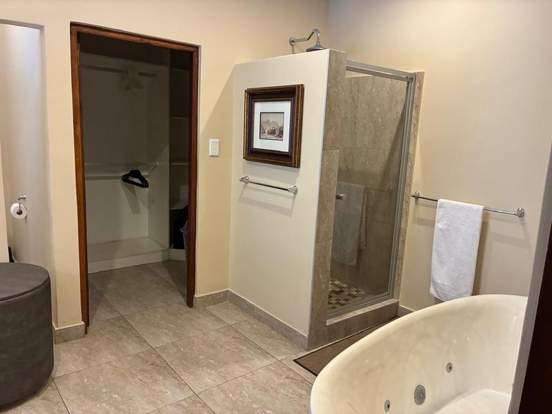 To Let 2 Bedroom Property for Rent in Waterkloof Ridge Gauteng