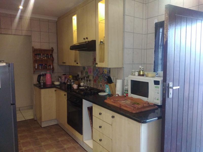 5 Bedroom Property for Sale in Rooihuiskraal North Gauteng