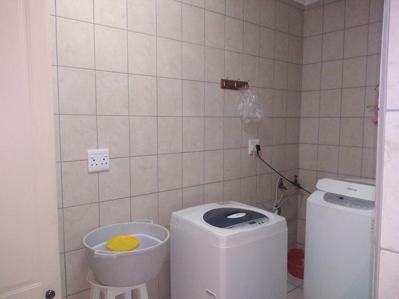 5 Bedroom Property for Sale in Rooihuiskraal North Gauteng