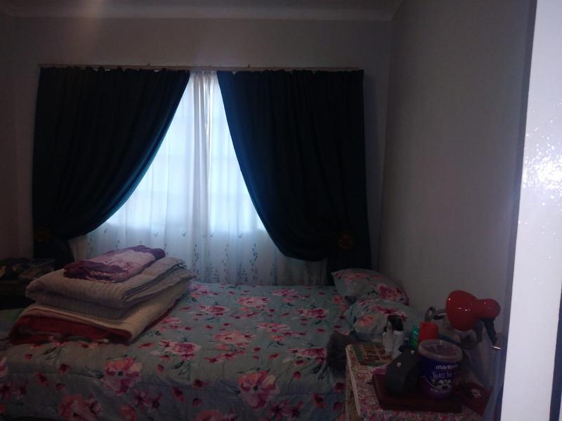 5 Bedroom Property for Sale in Rooihuiskraal North Gauteng
