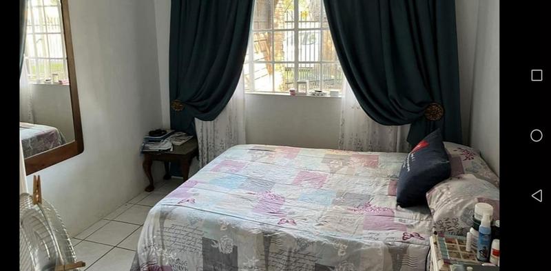 5 Bedroom Property for Sale in Rooihuiskraal North Gauteng