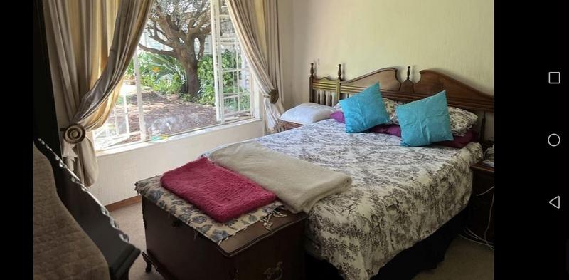 5 Bedroom Property for Sale in Rooihuiskraal North Gauteng