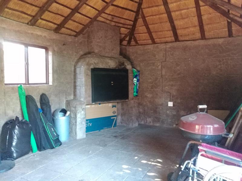 5 Bedroom Property for Sale in Rooihuiskraal North Gauteng