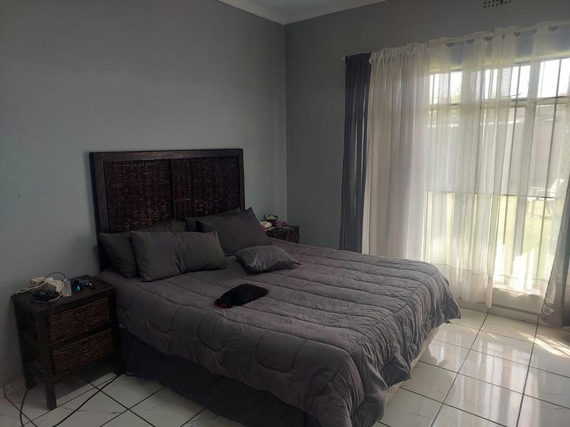 To Let 3 Bedroom Property for Rent in Flora Gardens Gauteng