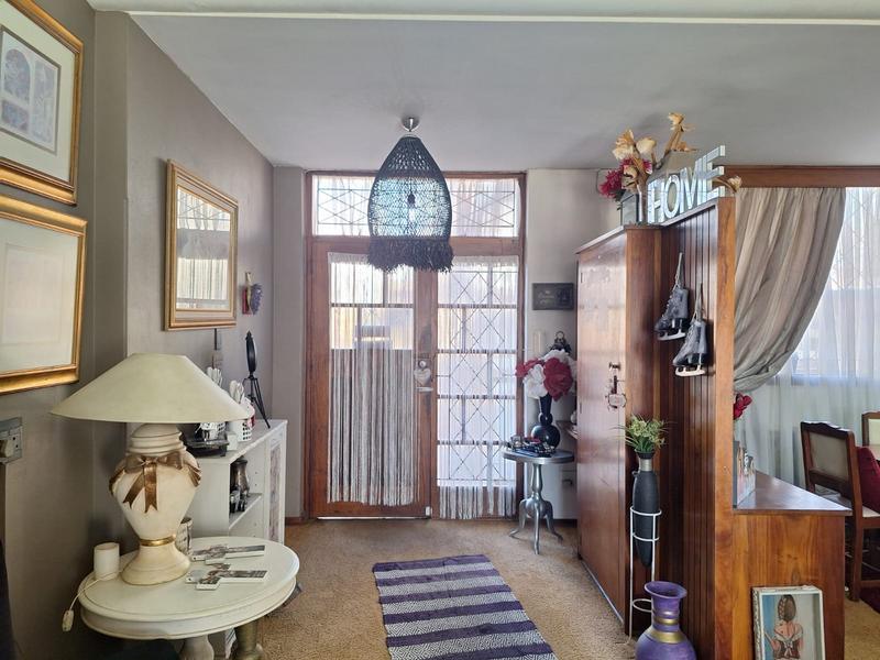 2 Bedroom Property for Sale in Strubenvale Gauteng