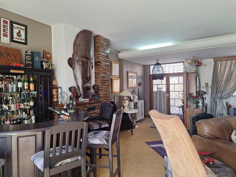 2 Bedroom Property for Sale in Strubenvale Gauteng