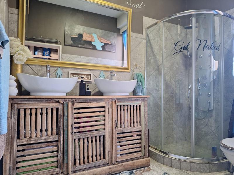 2 Bedroom Property for Sale in Strubenvale Gauteng